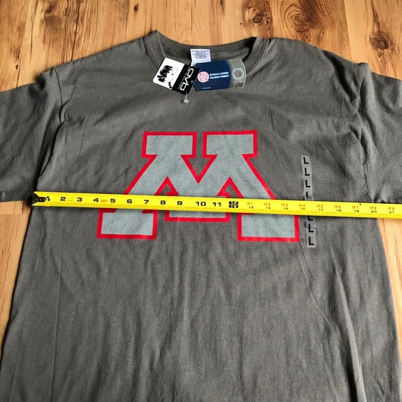 NEW Old Varsity Minnesota Tee Shirt Golden Gophers College Logo Large Gray Men’s - Picture 6 of 12